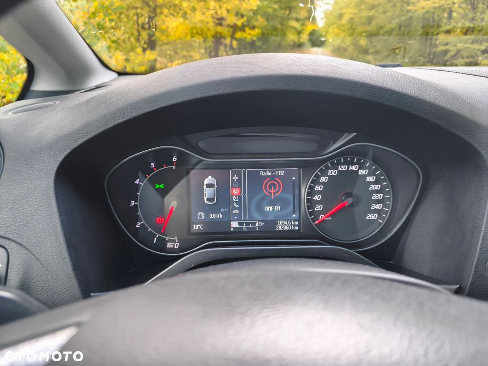 Ford S-Max - 12
