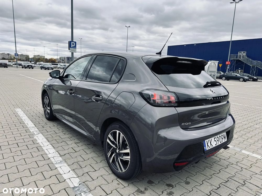 Peugeot 208 - 4