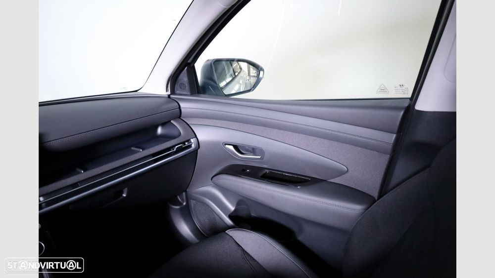 Hyundai Tucson 1.6 T-GDI PHEV e-Vanguard + TT - 18