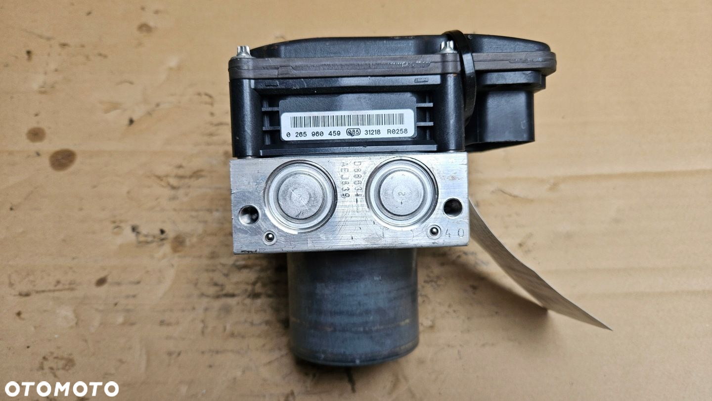 POMPA HAMULCOWA ABS 4G0907379L 4G0614517AA AUDI A6 A7 C7 NR 351999 - 3