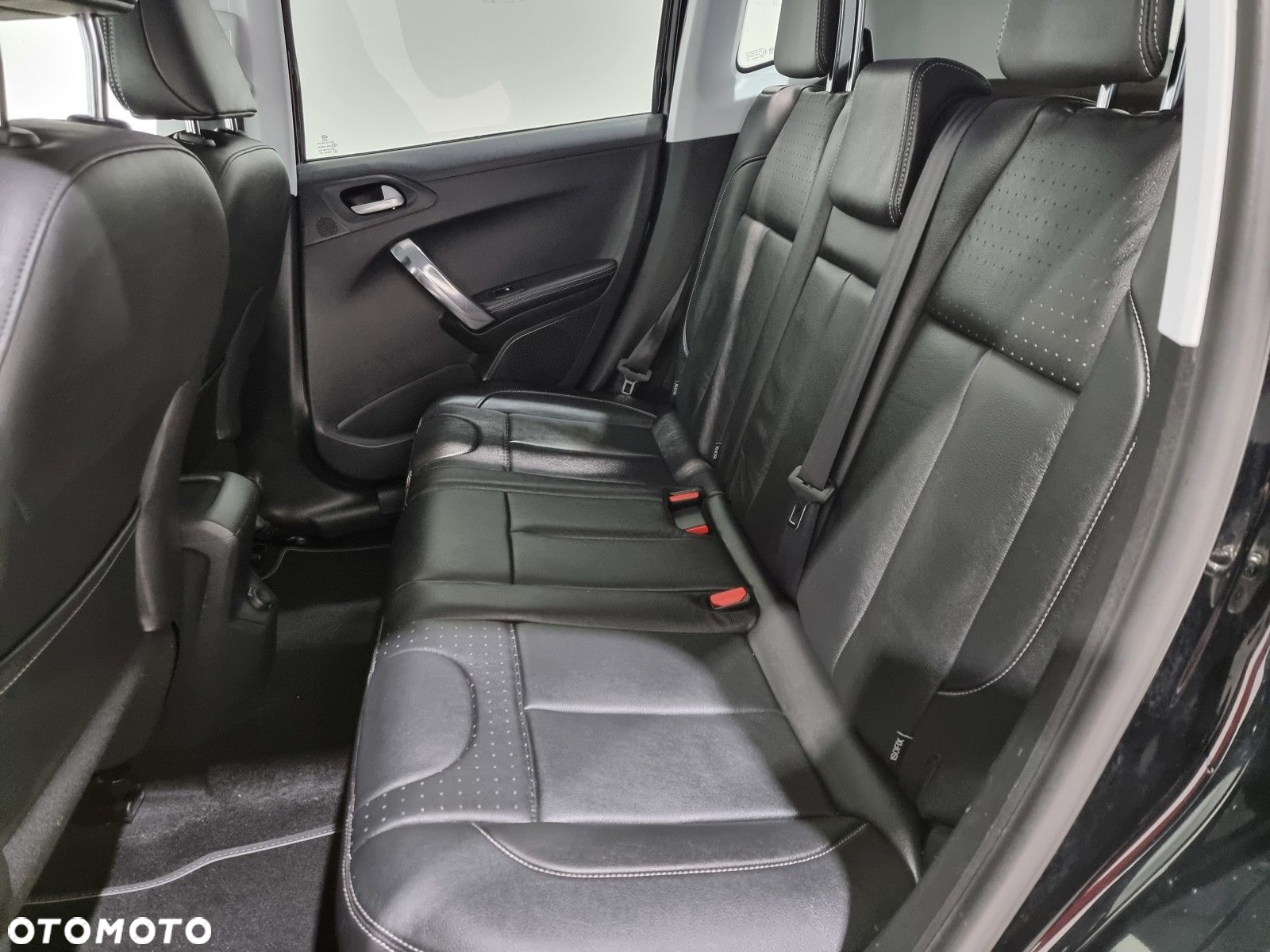 Peugeot 2008 - 22
