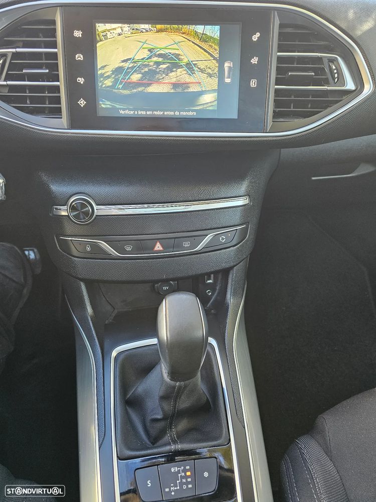 Peugeot 308 SW BlueHDi 120 EAT6 Stop & Start Allure - 13
