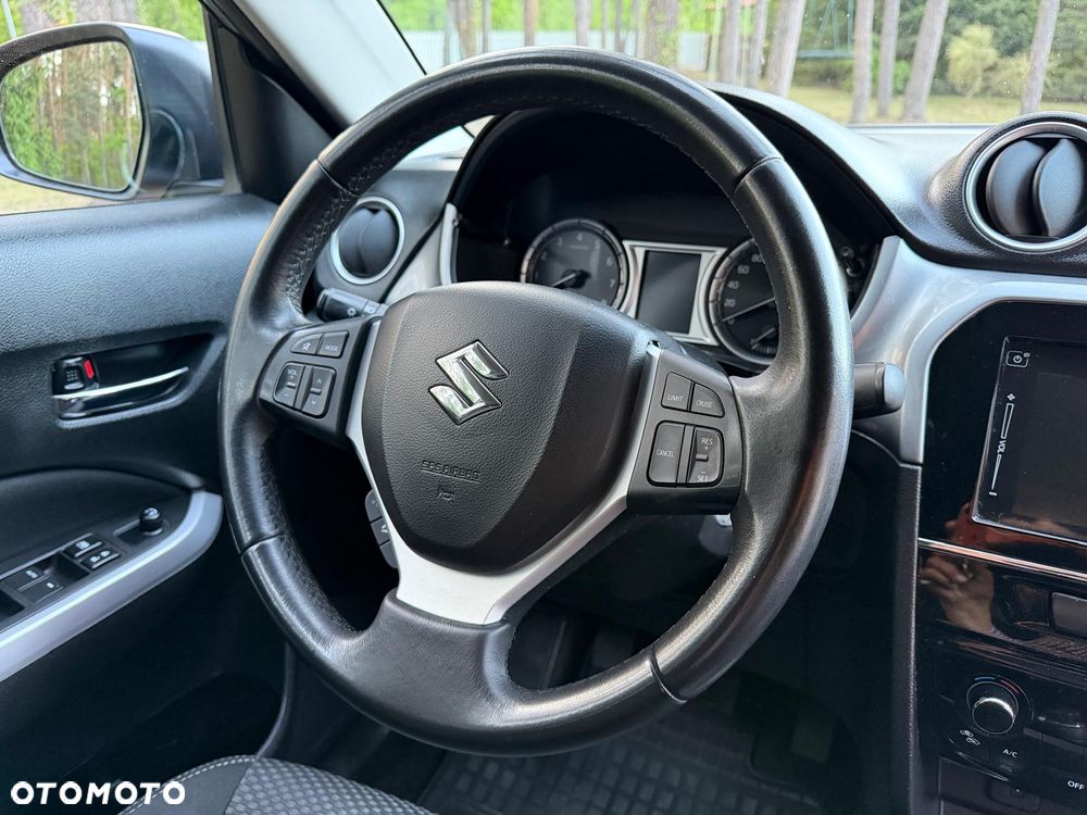 Suzuki Vitara 1.6 Comfort 2WD - 14