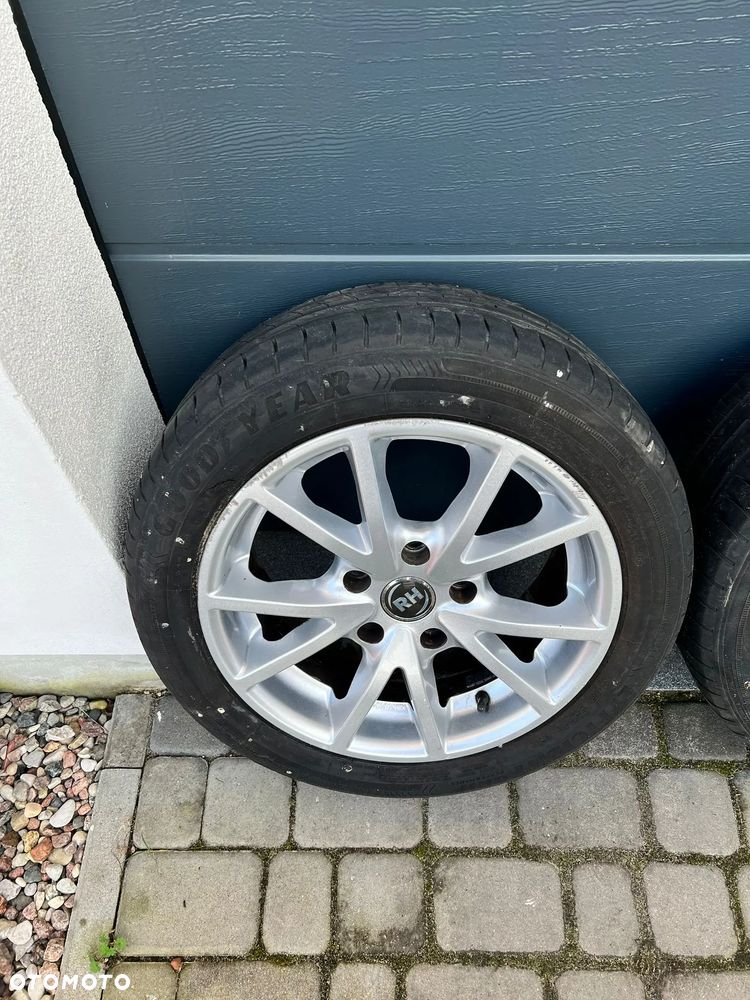Felgi aluminiowe z oponami 195/55/16 do BMW 116 - 4