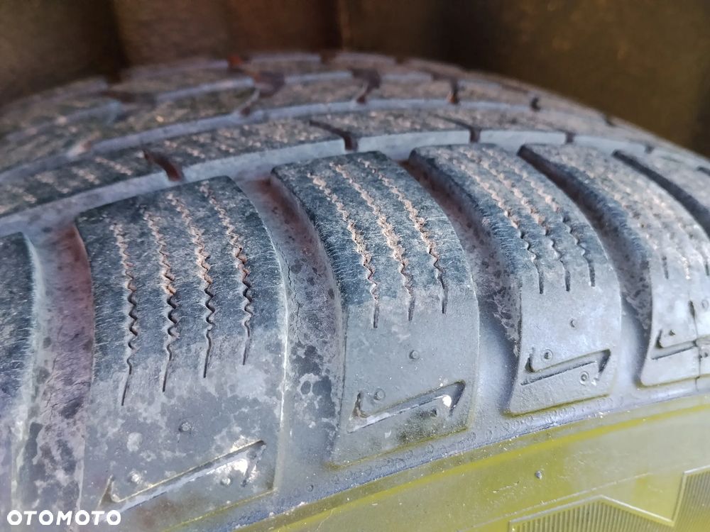 Ford Kuga 2.0 TDCi 2x4 Trend - 34