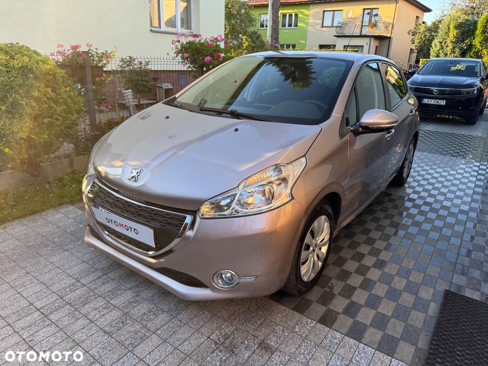 Peugeot 208