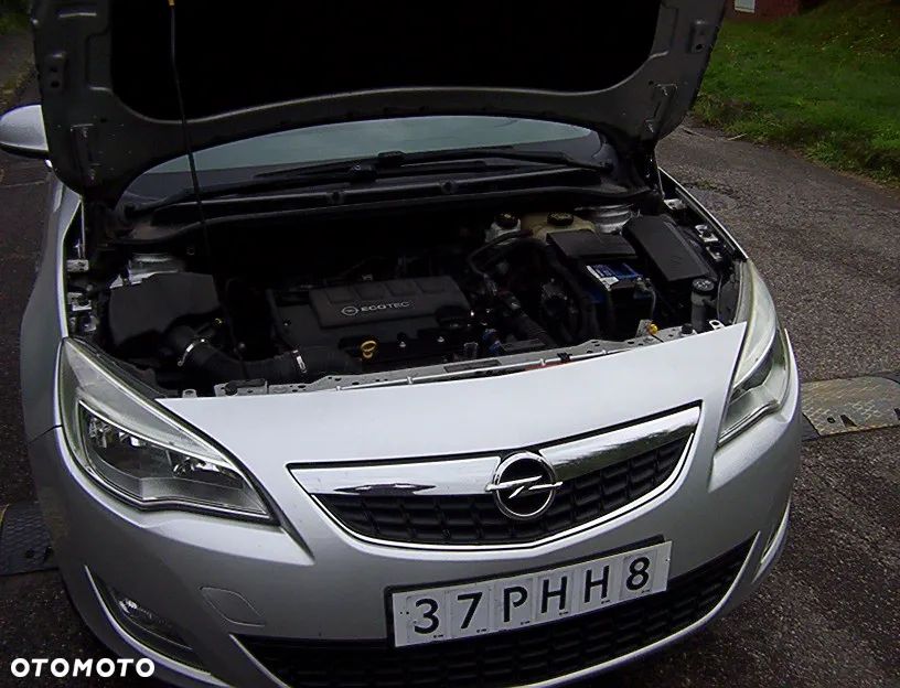 Toyota Auris Hybrid 135 Premium - 22