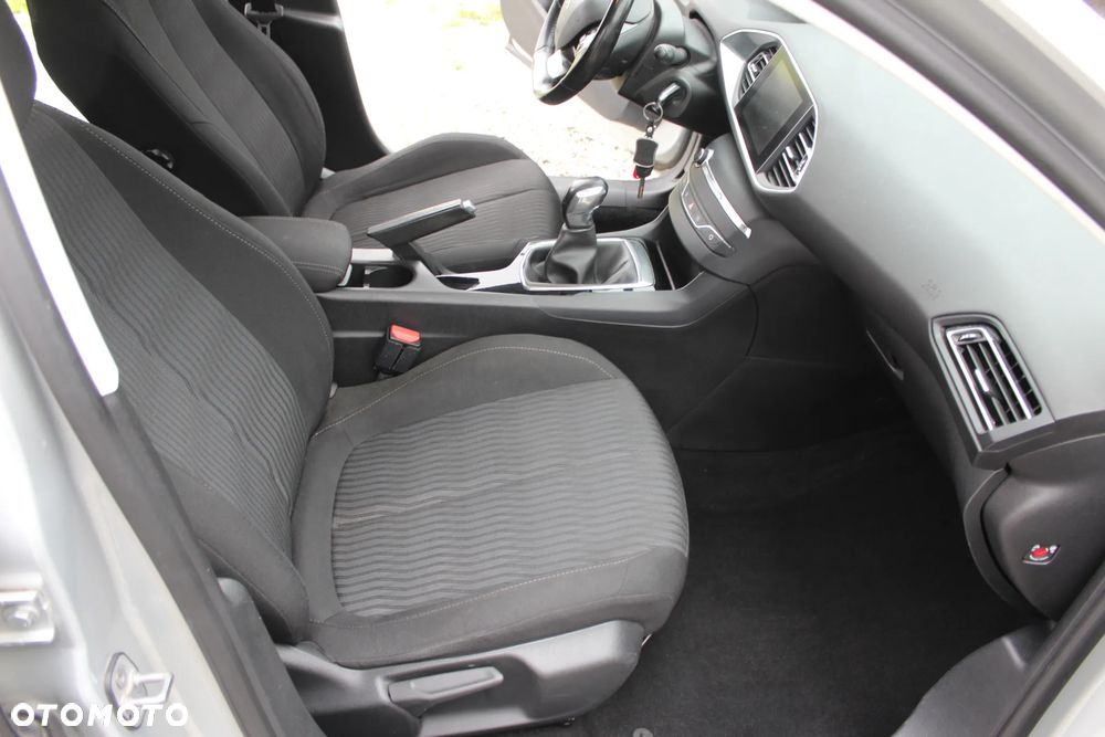 Peugeot 308 1.6 BlueHDi Active S&S - 22