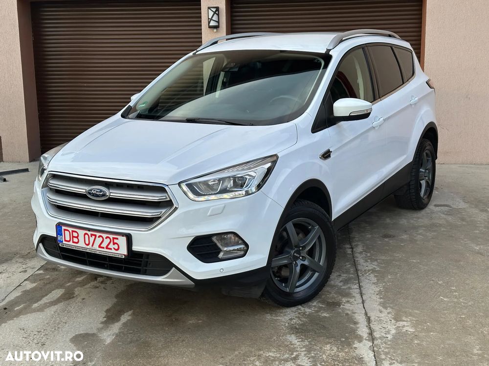 Ford Kuga 2.0 TDCi 4x4 Aut. Titanium - 2