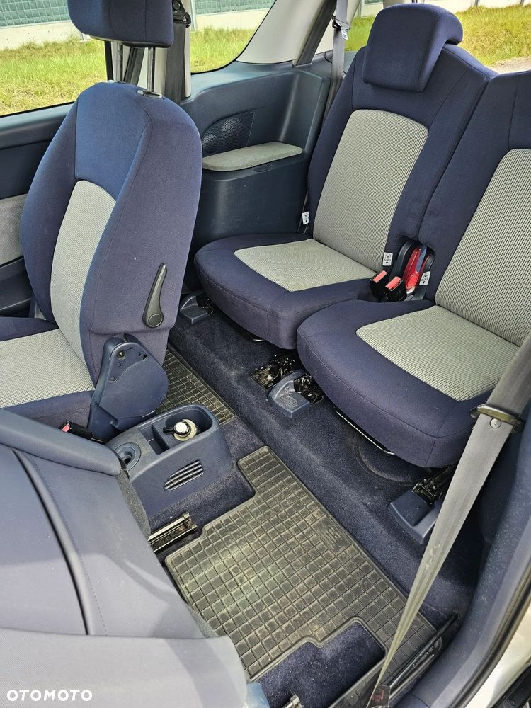 Peugeot 1007 75 Filou - 18