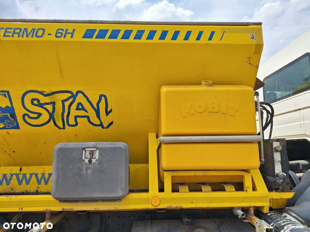 Renault 270.18 4X2 - 38