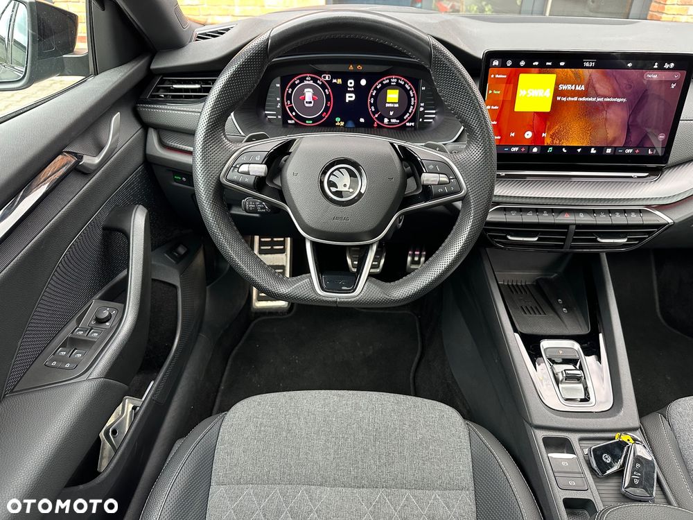 Skoda Octavia 1.5 TSI mHEV DSG Sportline - 25