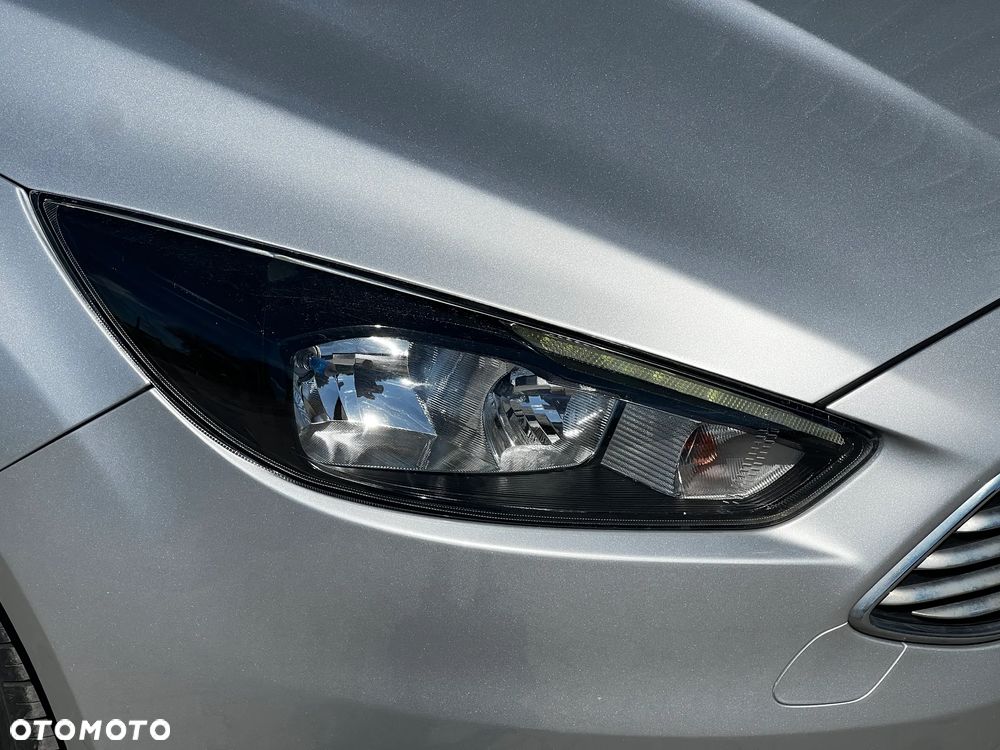 Ford Focus 1.5 TDCi Titanium PowerShift - 11