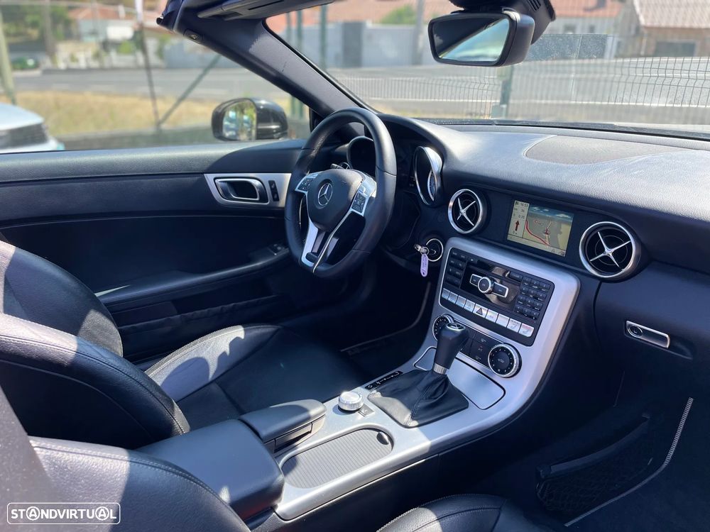 Mercedes-Benz SLK 200 (BlueEFFICIENCY) 7G-TRONIC — fotografia 11