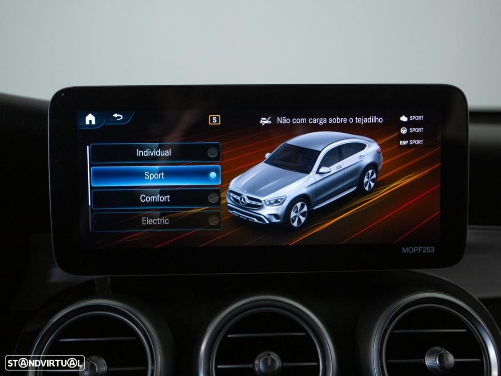 Mercedes-Benz GLC 300 e Coupé 4Matic - 26