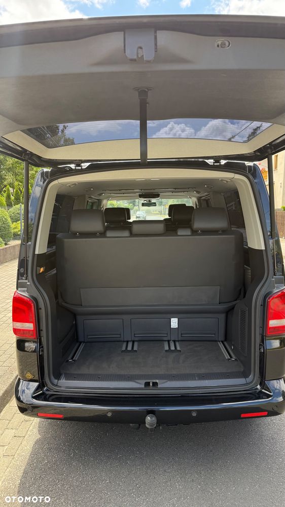 Volkswagen Multivan - 23