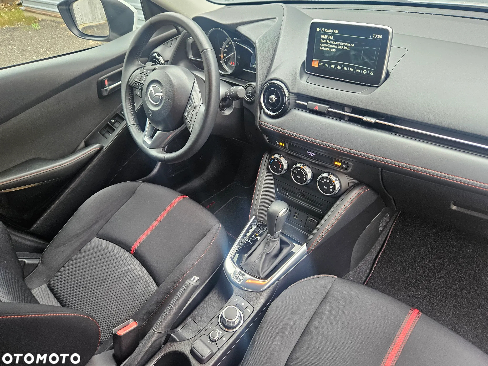 Mazda 2 - 25