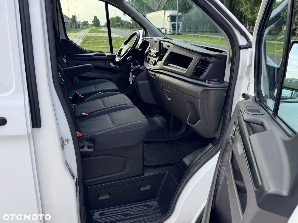 Ford TRANSIT CUSTOM - 37