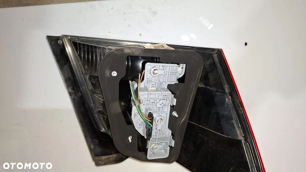 PRAWA LAMPA TYŁ KOMPLETNA Z WKŁADEM MERCEDES GLK W204 A2048201464 NO MB25/03 - 2