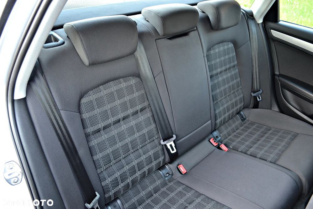 Audi A4 Limousine 2.0 TDI DPF Attraction - 31