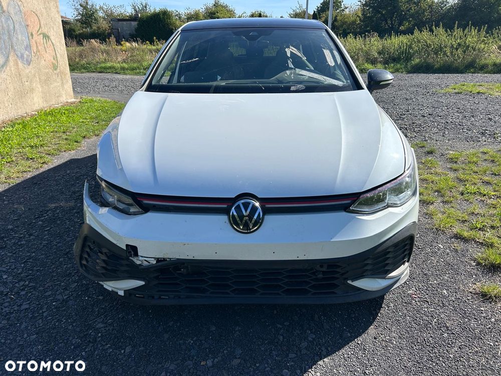 Volkswagen Golf 2022 photo 2