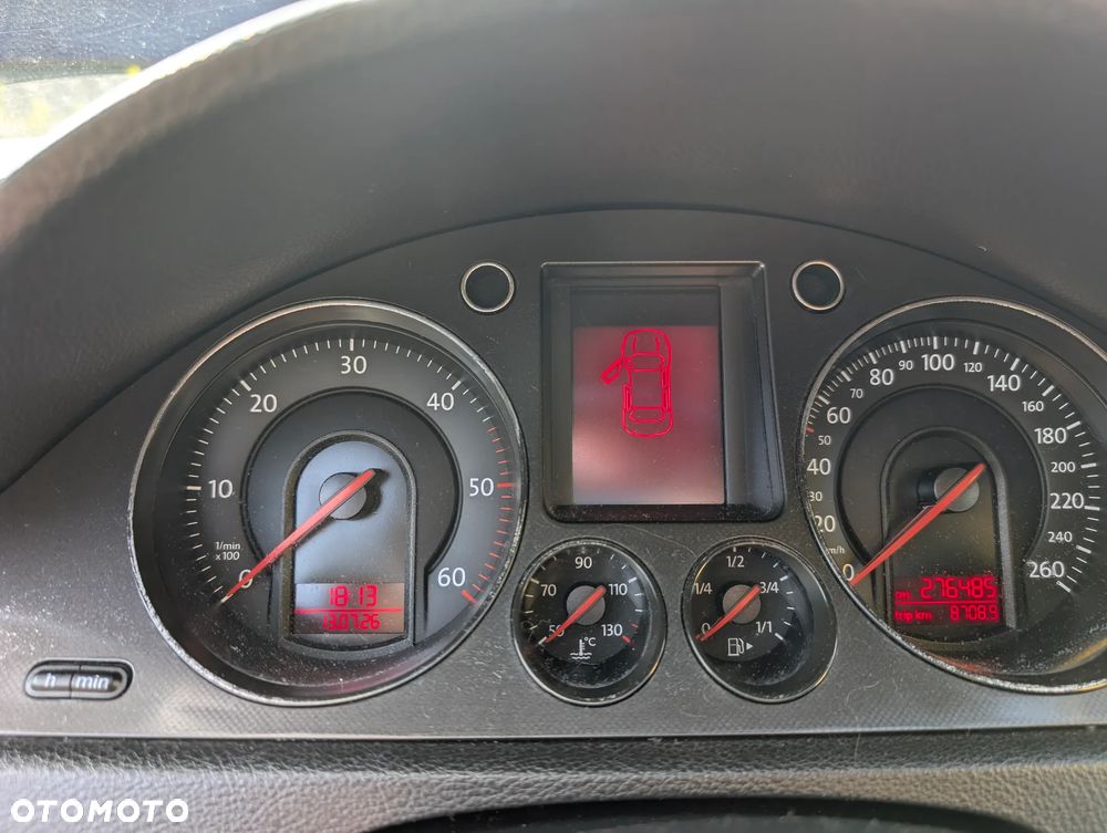 Volkswagen Passat - 12