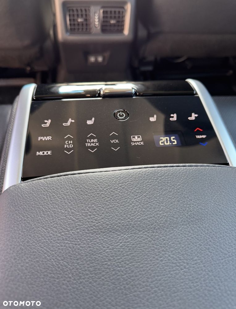 Toyota Camry 2.5 Hybrid Executive CVT - 3