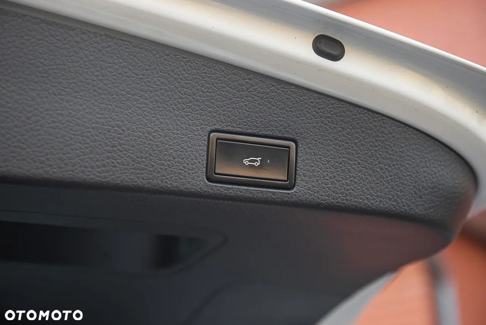 Volkswagen Touareg 3.0 V6 TDI SCR Blue Motion DPF Automatik Executive Edition - 28