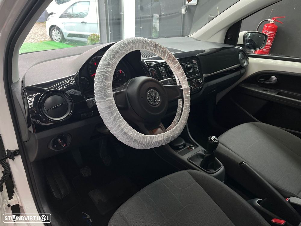 VW Up! 1.0 Take - 7