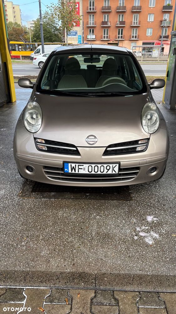 Nissan Micra - 1