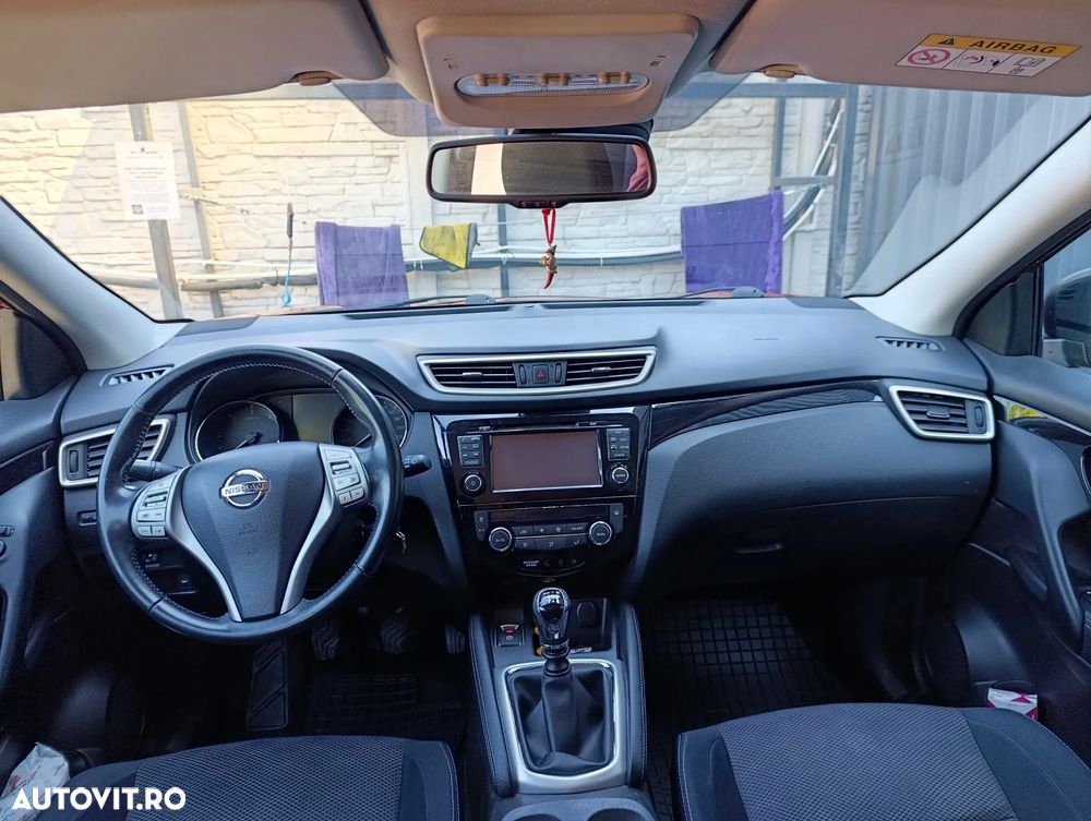 Nissan Qashqai 1.5 DCI Start/Stop N-Connecta - 6