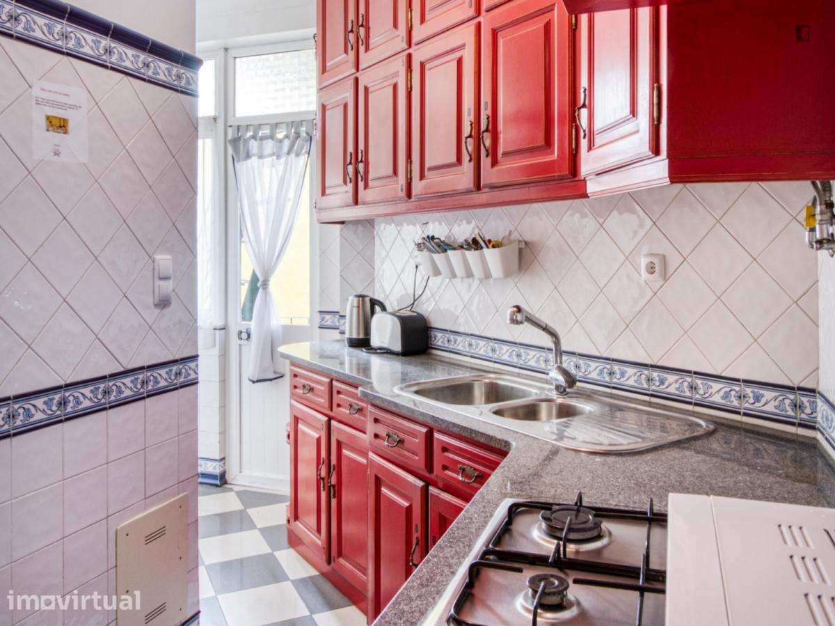 Quarto - localizado em Arroios Lisbon - Grande imagem: 4/21