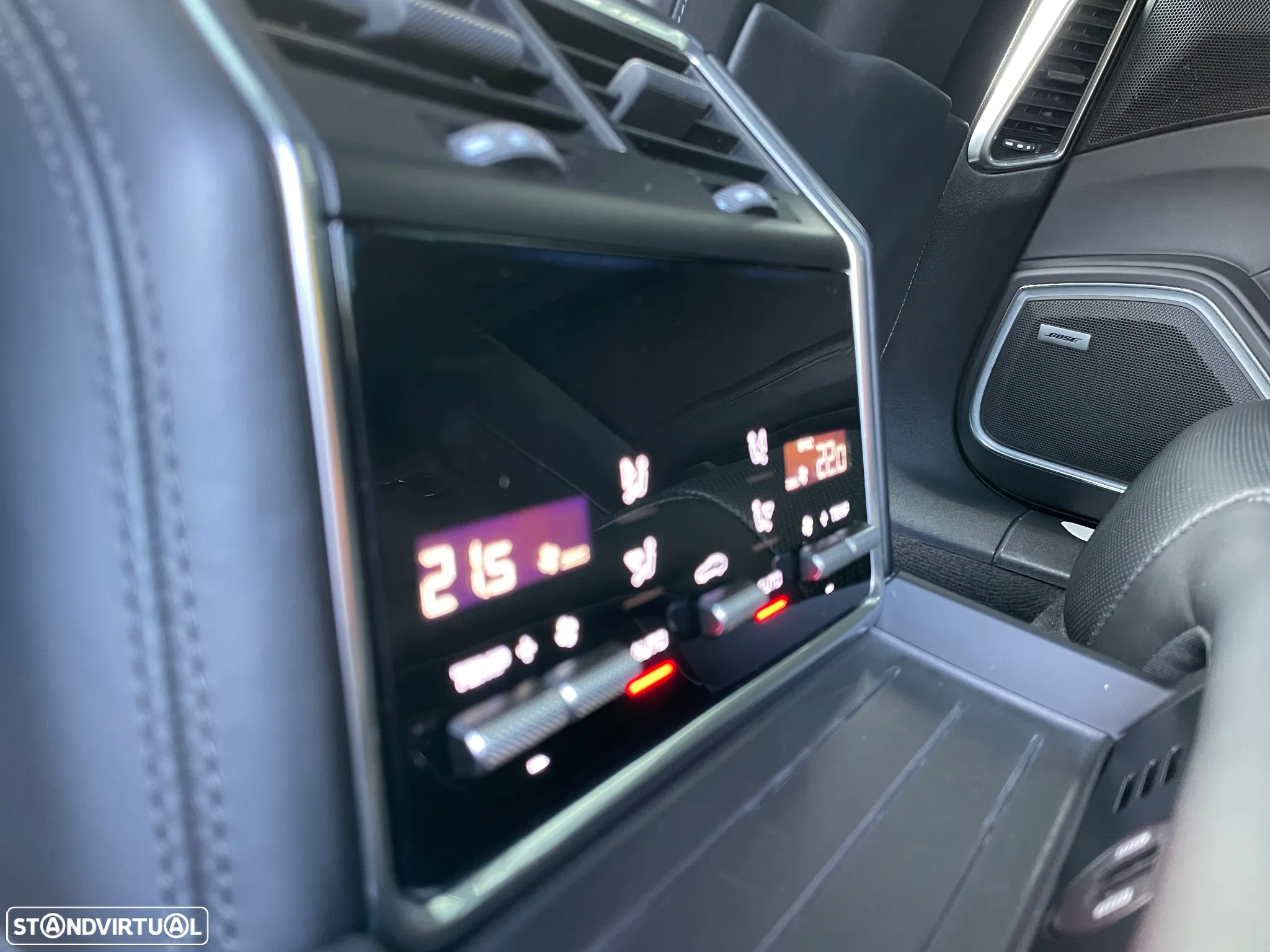 Porsche Panamera 4 E-Hybrid - 36