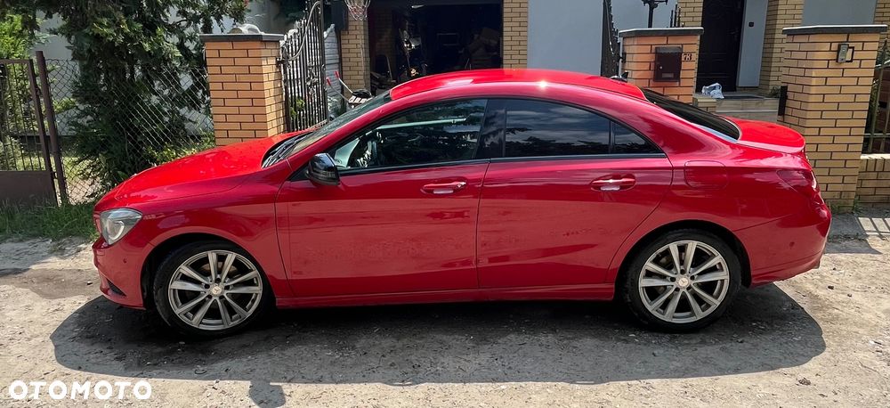Mercedes-Benz CLA 200 7G-DCT - 11