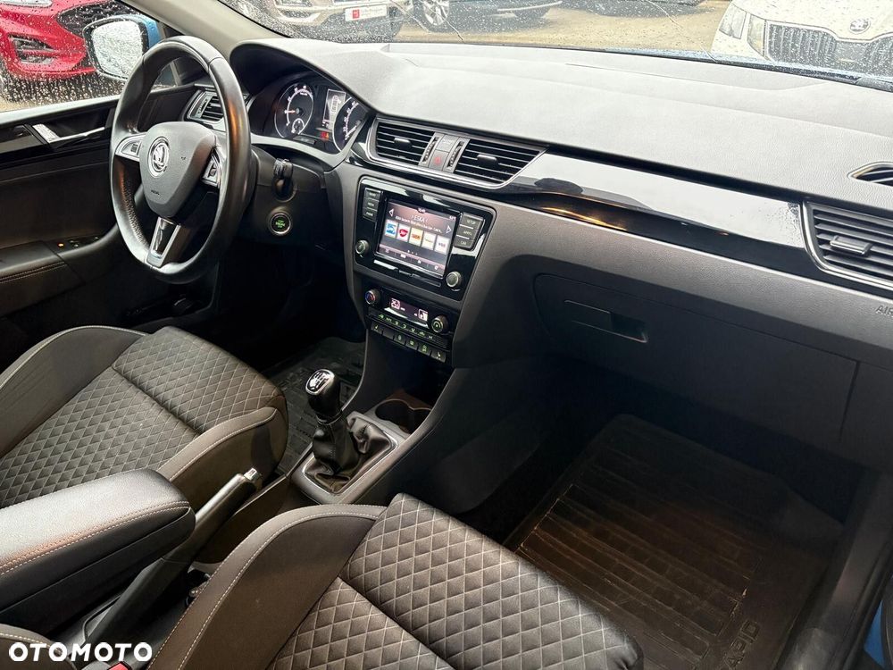 Skoda RAPID 1.0 TSI Style - 25