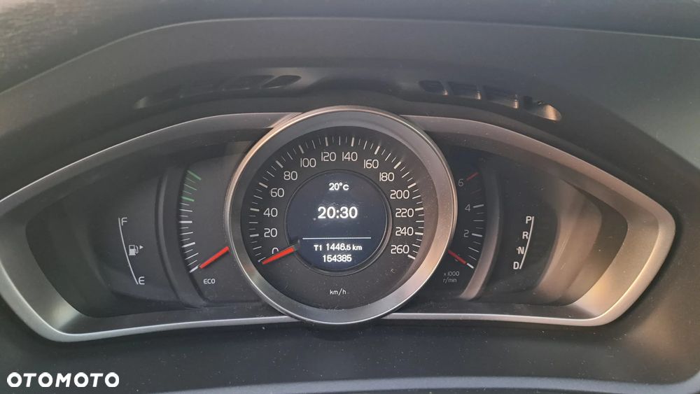 Volvo V40 D3 Momentum - 12