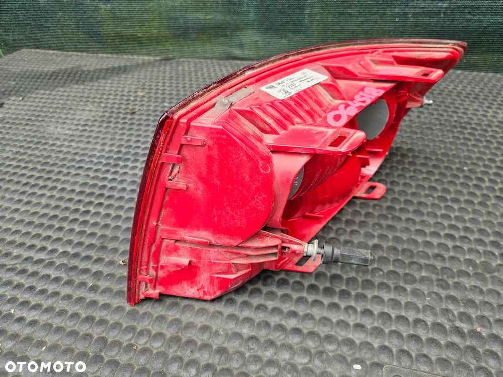 Lampa 4F5945095 Reflektor Tyl Tylna Lewa AUDI A6 C6 Sedan Przed Lift - 18
