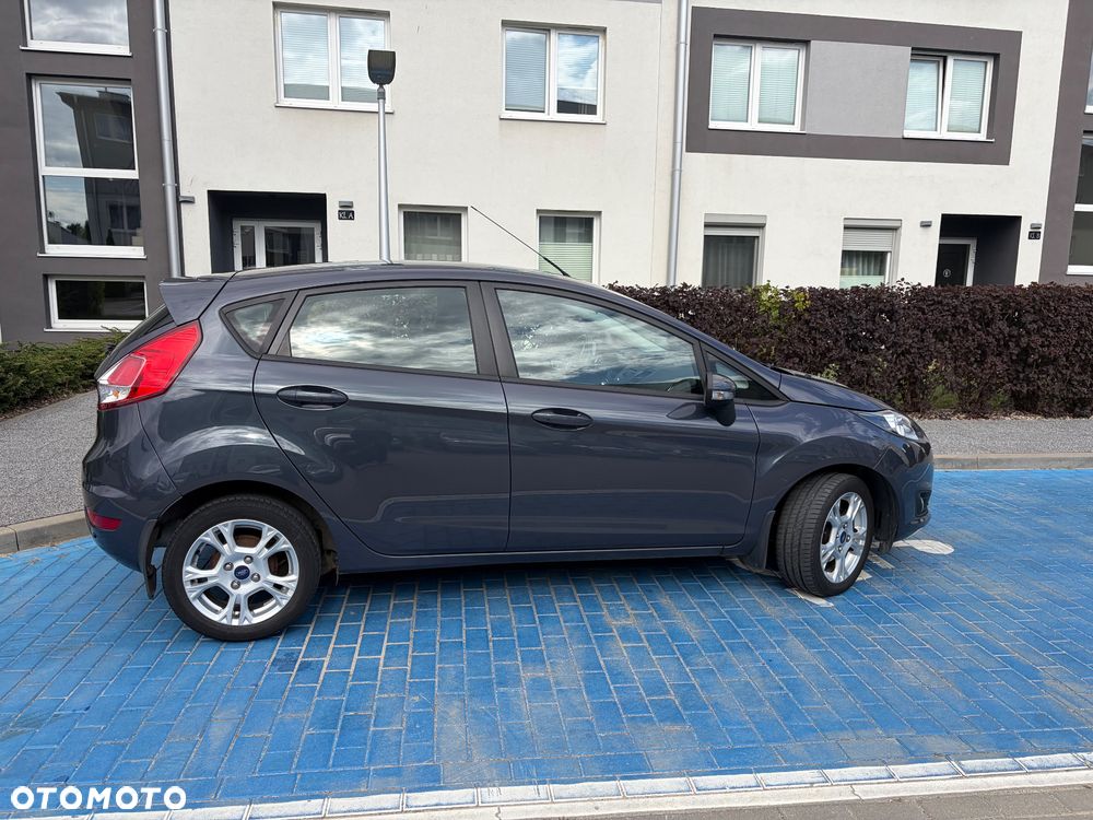 Ford Fiesta 1.4 Titanium EU5 - 3