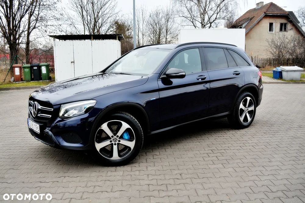 Mercedes-Benz GLC - 17