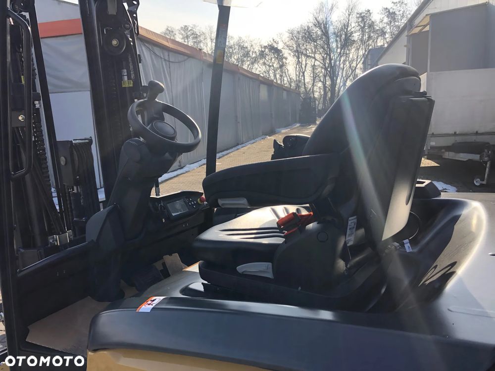 Caterpillar EP25ACN - 14