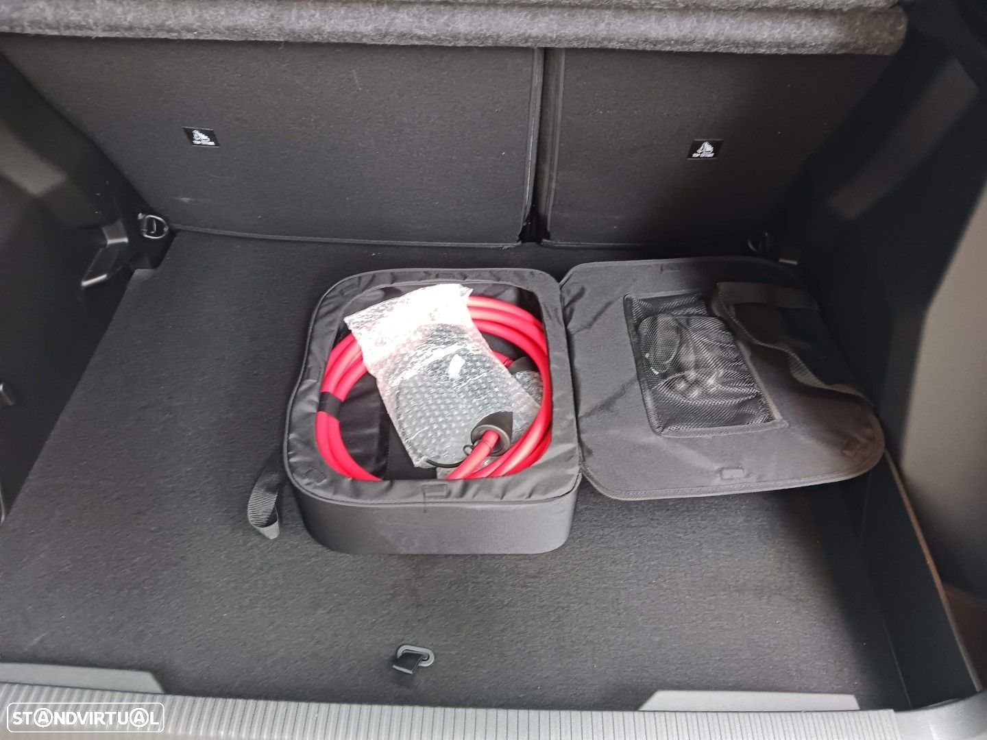 Peugeot e-2008 54 kWh Active - 32