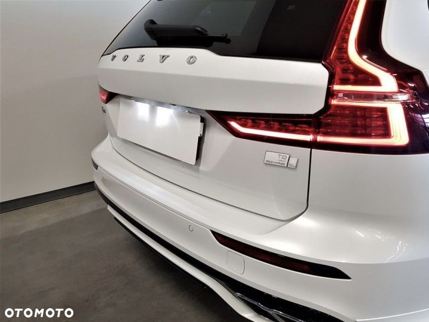 Volvo V60 T8 AWD Plug-In Hybrid Inscription - 6