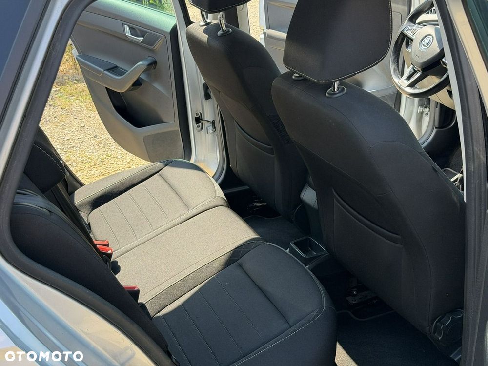 Skoda Fabia - 23