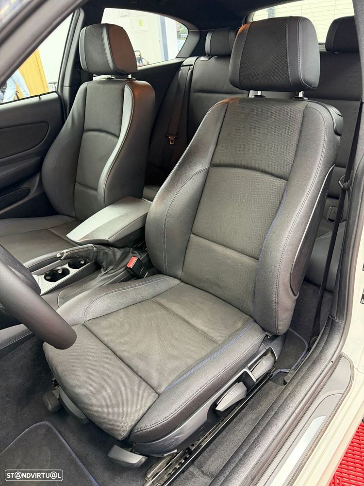 BMW 118 d Pack M - 7