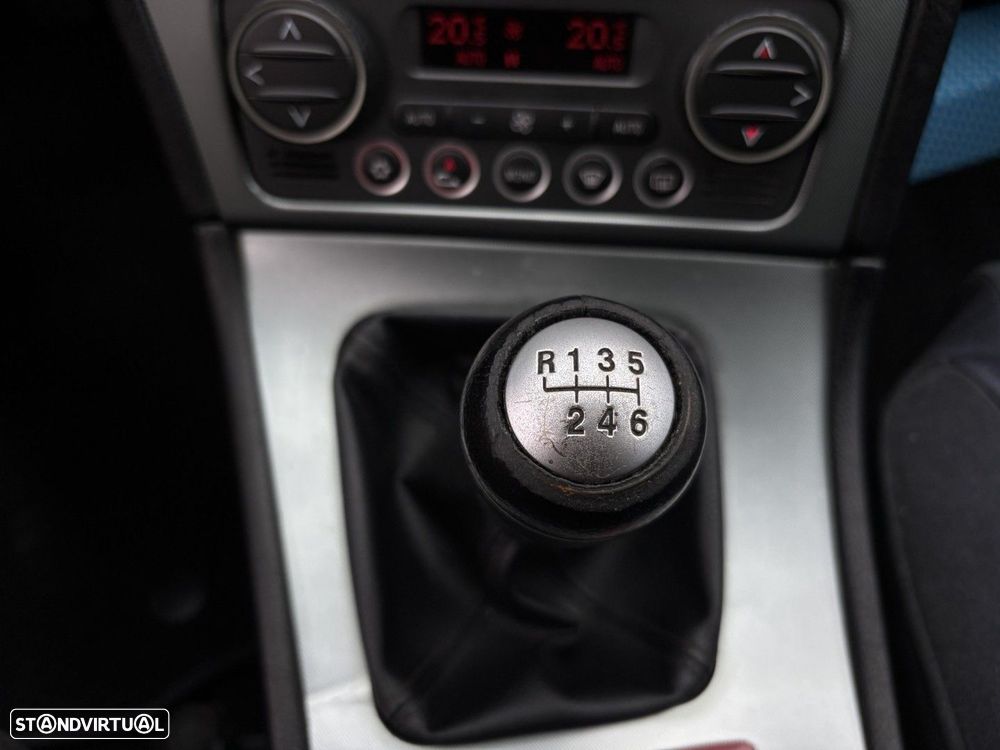 Alfa Romeo 159 1.9 JTD 16V Distinctive - 19
