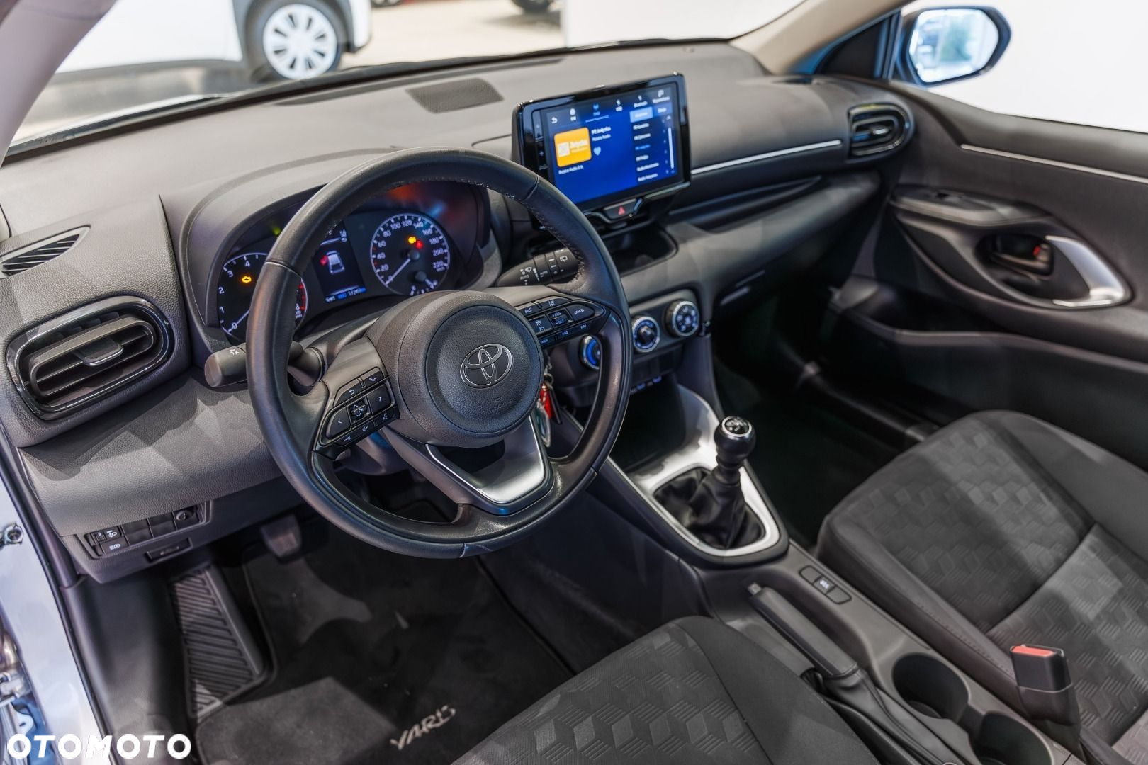 Toyota Yaris - 8