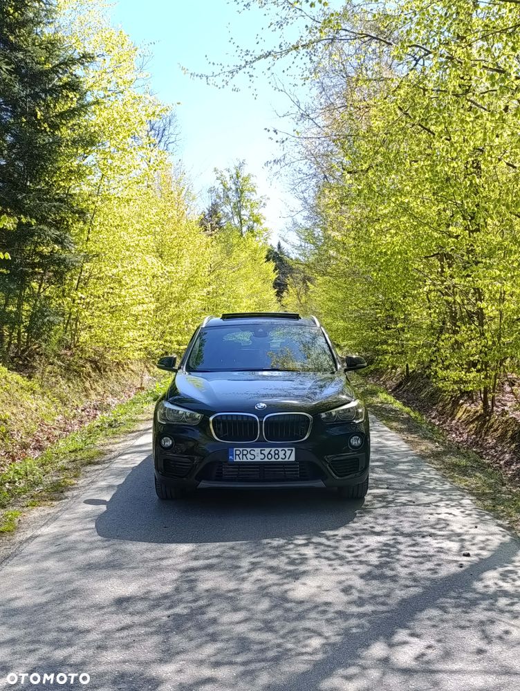 BMW X1 xDrive25i GPF Advantage sport - 1