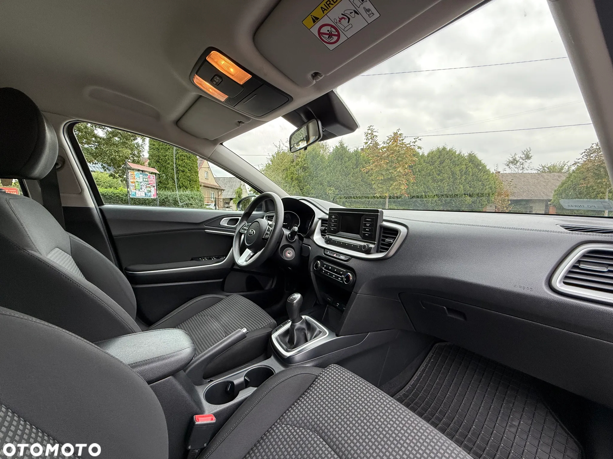 Kia Ceed 1.6 CRDi SCR M - 20
