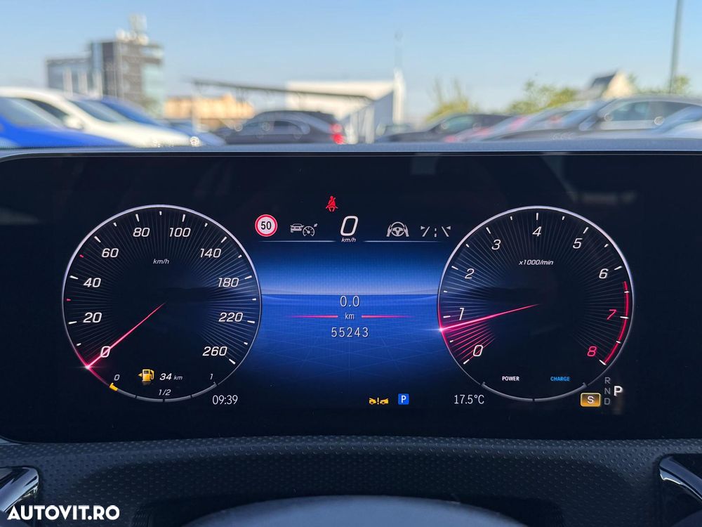 Mercedes-Benz A 220 Sedan 4Matic MHEV 8G-DCT - 27