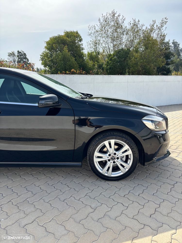 Mercedes-Benz A 180 2018 photo 4
